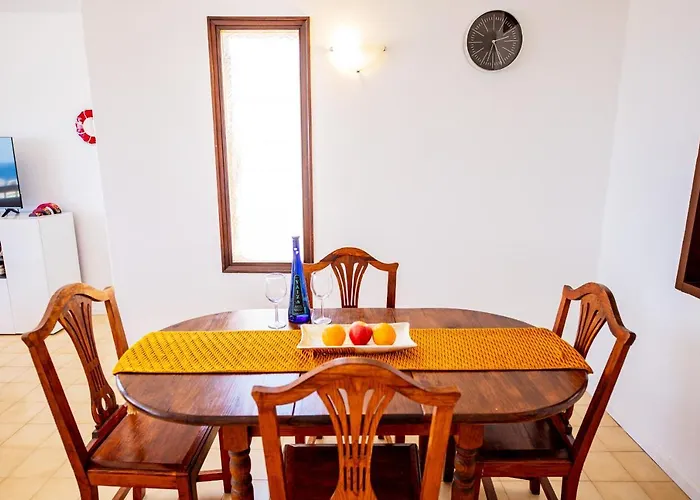 Penthouse Ocean View بويرتو ذيل كارمين