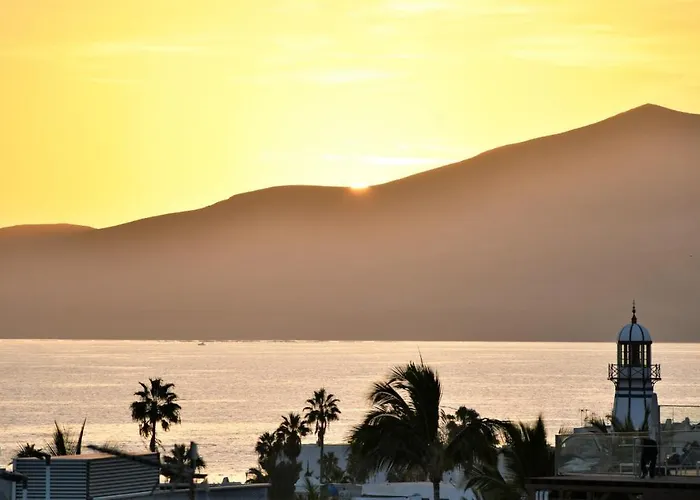 Penthouse Ocean View بويرتو ذيل كارمين